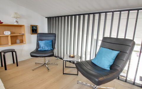 Pavlinka - 200M from the Sea: Meubles, Design Intérieur, Sol, Sol, Bois, Éclairage, Pièce, Salon, Chaise, Domicile