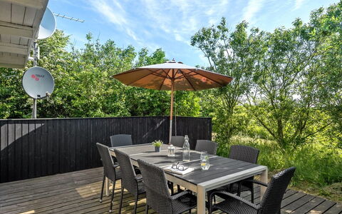Anund - 1.4Km from the Sea: Maison, Toit, Domicile, Chalet, Cabanon, Batiments Jardin, Siding, Cour, Cabane En Rondins, Cabane