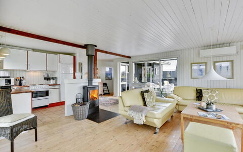 Marika - 500M from the Sea: Chalet, Cabanon, Cabane, Ferme, Prairie, Cabane, Grange, Cabane En Rondins, Batiments Jardin