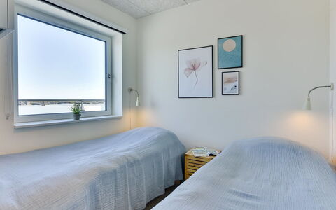 Aiana - 250M from the Sea: Mur, Plafond, Sol, Chambre, Design Intérieur, Appartement, Drap De Lit, Lit, Literie, Daylighting