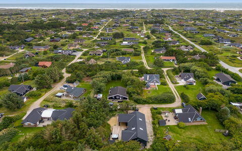 Edmond - 995M from the Sea: Paysage, Biens, Banlieue, Aménagement Paysager, Vue Du Ciel, Photographie Aérienne, Stock Photographie