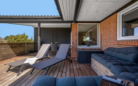 Bela - from the Sea: Bois, Composite, Tache De Bois, Plate-Forme, Dur, Ombre, Chaise, Mobilier De Jardin, Daylighting, Balcon