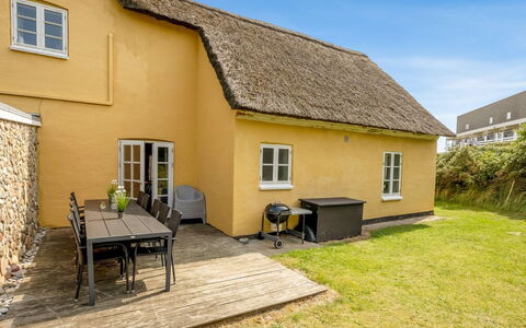 Urte - from the Sea: Maison, Toit, Domicile, Chalet, Cabanon, Batiments Jardin, Siding, Cour, Cabane En Rondins, Cabane