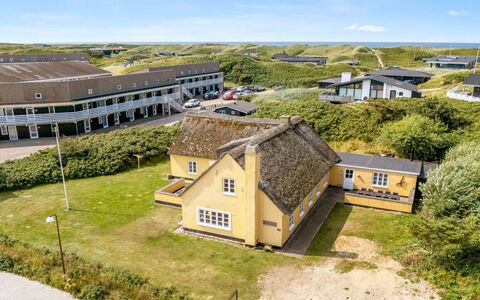 Urte - from the Sea: Maison, Toit, Domicile, Chalet, Biens, Ferme, Villa, Porche, Siding