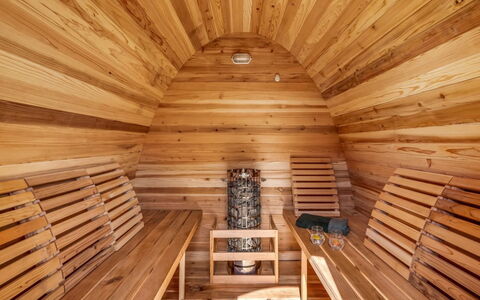 Urte - from the Sea: Maison, Toit, Domicile, Chalet, Cabanon, Batiments Jardin, Siding, Cour, Cabane En Rondins, Cabane