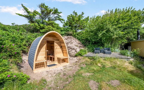 Urte - from the Sea: Maison, Toit, Domicile, Chalet, Cabanon, Batiments Jardin, Siding, Cour, Cabane En Rondins, Cabane