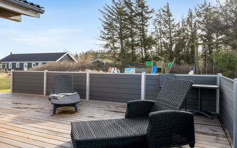 Sissan - 900M from the Sea: Maison, Toit, Domicile, Chalet, Biens, Ferme, Villa, Porche, Siding