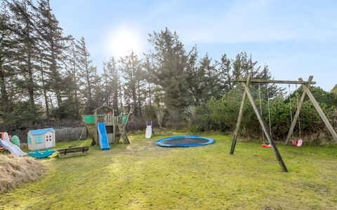 Sissan - 900M from the Sea: Maison, Toit, Domicile, Chalet, Biens, Ferme, Villa, Porche, Siding