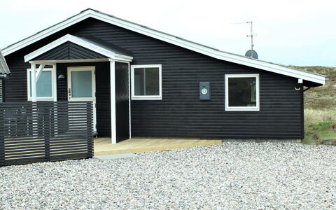 Martti - from the Sea: Herbe, Maison, Toit, Domicile, Chalet, Arbuste, Lot Terre, Zone Rurale, Ferme, Couverture De Sol