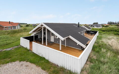 Solbritt - 330M to the Fjord: Maison, Domicile, Toit, Chalet, Lot Terre, Biens, Ferme, Village, Ferme