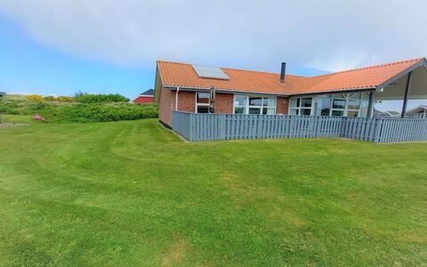 Gottfreda - 330M to the Fjord: Ciel, Herbe, Maison, Domicile, Toit, Zone Résidentielle, Nuage, Chalet, Lot Terre, Zone Rurale