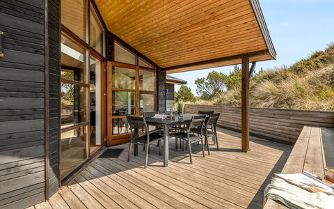 Sila - 800M from the Sea: Herbe, Maison, Toit, Domicile, Chalet, Arbuste, Lot Terre, Zone Rurale, Ferme, Couverture De Sol