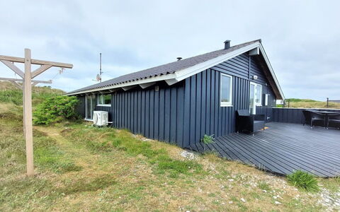Clara - 500M from the Sea: Maison, Toit, Domicile, Chalet, Cabanon, Batiments Jardin, Siding, Cour, Cabane En Rondins, Cabane