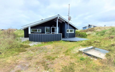 Clara - 500M from the Sea: Maison, Toit, Domicile, Chalet, Cabanon, Batiments Jardin, Siding, Cour, Cabane En Rondins, Cabane