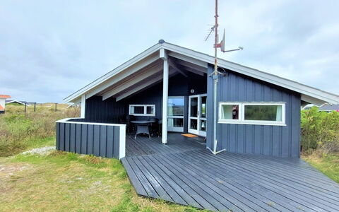 Clara - 500M from the Sea: Maison, Toit, Domicile, Chalet, Cabanon, Batiments Jardin, Siding, Cour, Cabane En Rondins, Cabane