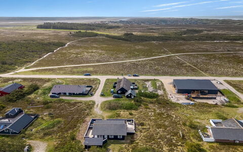 Arbnora - 400M from the Sea: Bois, Maison, Chalet, Domicile, Toit, Zone Rurale, Siding, Cabane En Rondins, Batiments Jardin, Dur