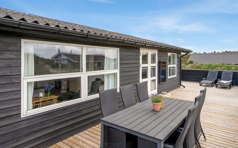 Arbnora - 400M from the Sea: Bois, Maison, Chalet, Domicile, Toit, Zone Rurale, Siding, Cabane En Rondins, Batiments Jardin, Dur
