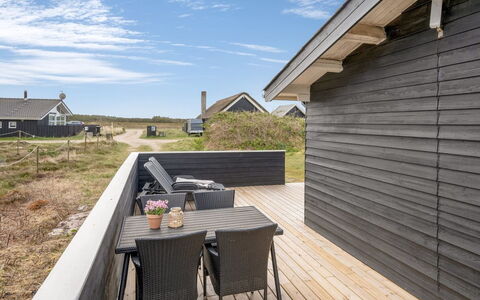 Arbnora - 400M from the Sea: Bois, Maison, Chalet, Domicile, Toit, Zone Rurale, Siding, Cabane En Rondins, Batiments Jardin, Dur