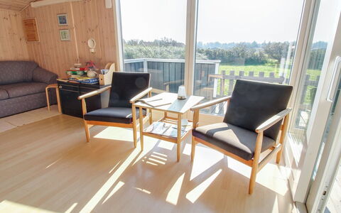 Maika - 800M to the Fjord: Toit, Maison, Domicile, Chalet, Siding, Biens, Allée, Batiments Jardin, Cour, Cabanon
