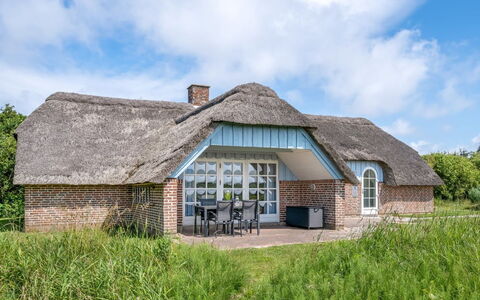 Vangja - 700M to the Fjord: Herbe, Maison, Toit, Domicile, Chalet, Arbuste, Lot Terre, Zone Rurale, Ferme, Couverture De Sol