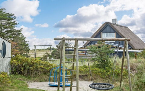 Matthias - 400M to the Fjord: Maison, Toit, Domicile, Chalet, Biens, Ferme, Villa, Porche, Siding
