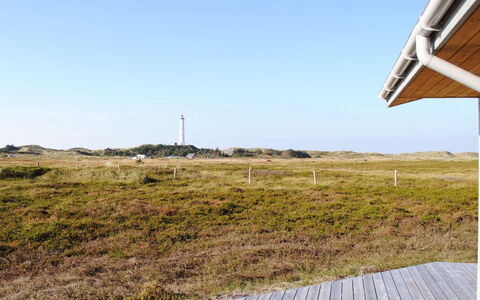 Sorella - 800M from the Sea: Maison, Toit, Domicile, Chalet, Cabanon, Batiments Jardin, Siding, Cour, Cabane En Rondins, Cabane