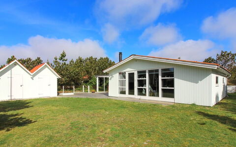Iver - 600M to the Fjord: Maison, Toit, Domicile, Chalet, Cabanon, Batiments Jardin, Siding, Cour, Cabane En Rondins, Cabane