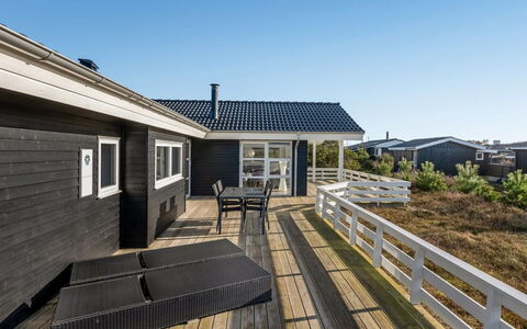 Niesina - from the Sea: Domicile, Porte, Chalet, Planche, Plate-Forme, Porche, Dur, Balcon, Siding, Conception