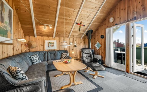 Sofie - 150M from the Sea: Bois, Chalet, Domicile, Plafond, Cabane En Rondins, Dur, Siding, Salon, Gelé, Lumber
