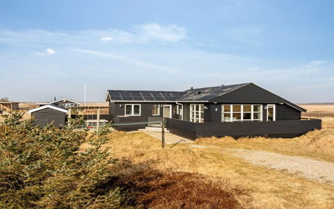 Withger - 300M from the Sea: Maison, Toit, Domicile, Chalet, Cabanon, Batiments Jardin, Siding, Cour, Cabane En Rondins, Cabane