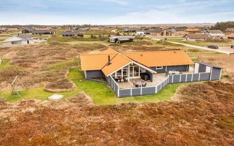Doris - 150M from the Sea: Toit, Maison, Domicile, Lot Terre, Zone Rurale, Chalet, Plaine, Biens, Village, Ferme