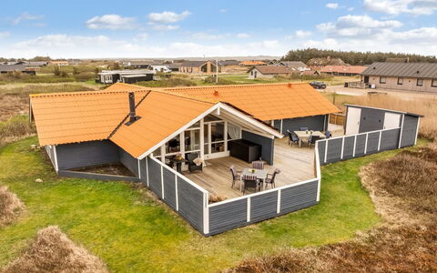 Doris - 150M from the Sea: Toit, Lot Terre, Chalet, Domicile, Zone Rurale, Cabanon, Siding, Batiments Jardin, Cabane En Rondins, Cabane