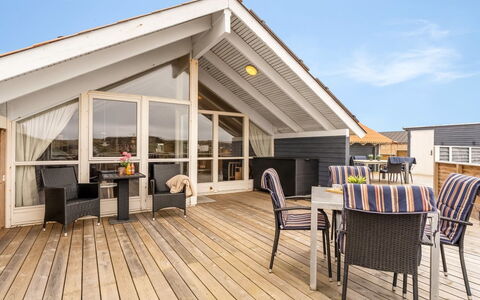 Doris - 150M from the Sea: Toit, Lot Terre, Chalet, Domicile, Zone Rurale, Cabanon, Siding, Batiments Jardin, Cabane En Rondins, Cabane