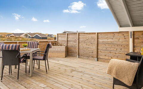 Doris - 150M from the Sea: Toit, Lot Terre, Chalet, Domicile, Zone Rurale, Cabanon, Siding, Batiments Jardin, Cabane En Rondins, Cabane