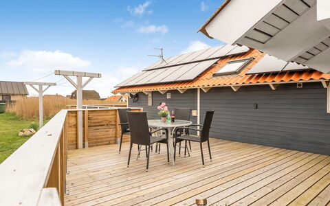 Doris - 150M from the Sea: Toit, Lot Terre, Chalet, Domicile, Zone Rurale, Cabanon, Siding, Batiments Jardin, Cabane En Rondins, Cabane