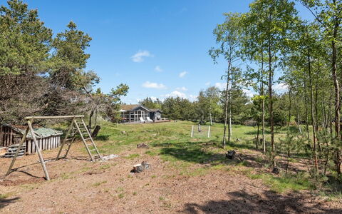 Ninna - 1Km from the Sea: Herbe, Maison, Toit, Domicile, Chalet, Arbuste, Lot Terre, Zone Rurale, Ferme, Couverture De Sol