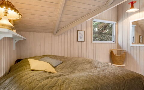 Ejla - 600M from the Sea: Chambre, Design Intérieur, Sol, Bois, Sol, Plafond, Lit, Drap De Lit, Meubles, Literie