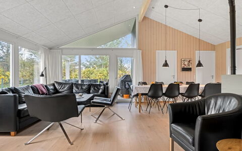 Franke - 1.1Km from the Sea: Plafond, Sol, Design Intérieur, Sol, Composite, Meubles, Recours, Hôtel, Conception, Daylighting