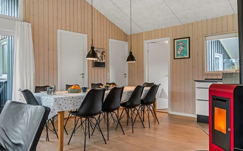 Franke - 1.1Km from the Sea: Plafond, Sol, Design Intérieur, Sol, Composite, Meubles, Recours, Hôtel, Conception, Daylighting