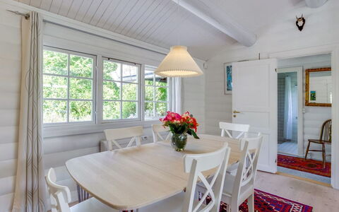 Ottil - 1Km from the Sea: Bois, Maison, Chalet, Domicile, Toit, Zone Rurale, Siding, Cabane En Rondins, Batiments Jardin, Dur