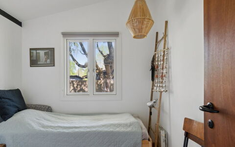 Sarah - 500M from the Sea: Domicile, Chalet, Siding, Dur, Ombre, Planche, Conception, Biens, Porche, Plate-Forme