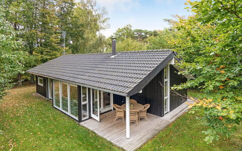 Follerich - 250M from the Sea: Toit, Lot Terre, Chalet, Domicile, Zone Rurale, Cabanon, Siding, Batiments Jardin, Cabane En Rondins, Cabane