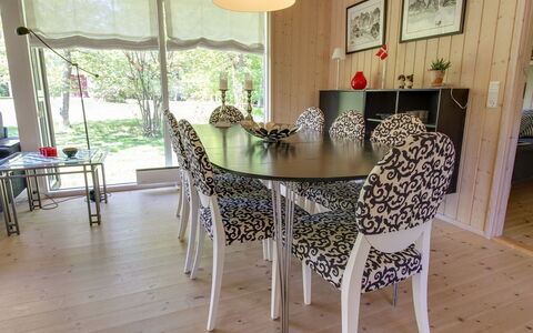 Follerich - 250M from the Sea: Toit, Lot Terre, Chalet, Domicile, Zone Rurale, Cabanon, Siding, Batiments Jardin, Cabane En Rondins, Cabane