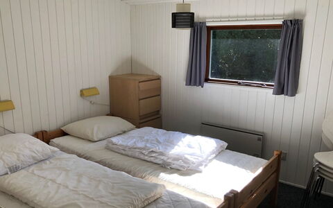 Harald - 300M from the Sea: Bois, Chalet, Dur, Planche, Tache De Bois, Batiments Jardin, Conception, Cour, Cabane En Rondins, Arrière-Cour