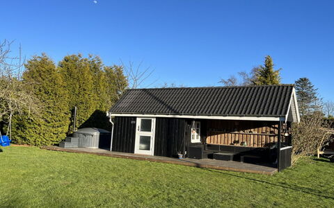Annegret - 250M from the Sea: Herbe, Maison, Toit, Domicile, Chalet, Arbuste, Lot Terre, Zone Rurale, Ferme, Couverture De Sol