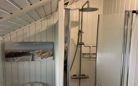 Analine - 1Km from the Sea: Piscine, Mobilier De Jardin, Meubles, Recours, Dalle, Eco Hôtel, Ombre, Chaise, Loisir, Biens