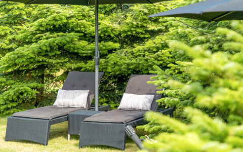 Allaine - 500M from the Sea: Bois, Maison, Chalet, Domicile, Toit, Zone Rurale, Siding, Cabane En Rondins, Batiments Jardin, Dur