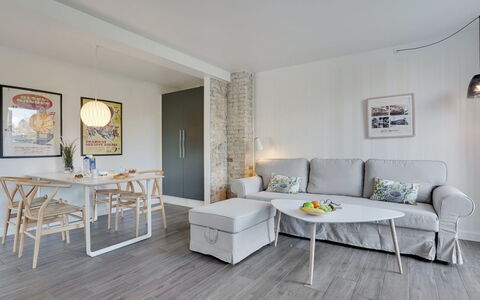 Odeta - 100M from the Sea: 