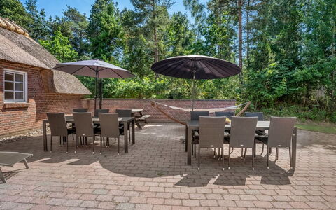 Pauna - 50M from the Sea: Mobilier De Jardin, Meubles, Tableau De Plein Air, Chaise, Jardin, Patio, Aménagement Paysager, Ombre, Cour, Dalle