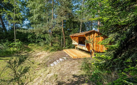 Pauna - 50M from the Sea: 